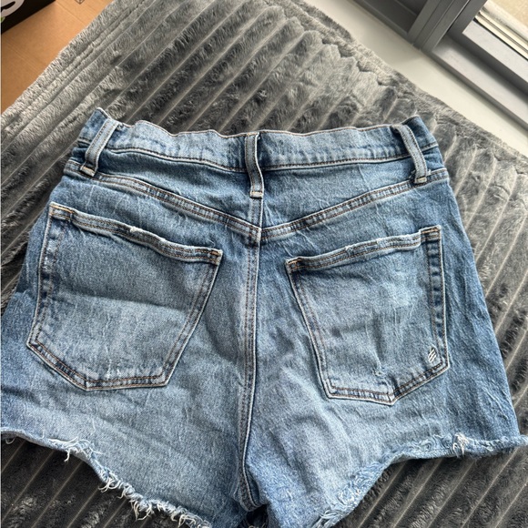 Casual High-Rise Blue Denim Women's Shorts - Picture 8 of 10